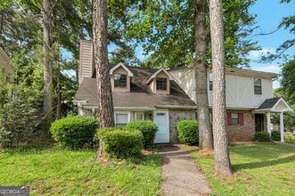 Building Photo - 134 Timber Creek Ln SW