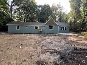 Building Photo - 11 Triple Oak Ln