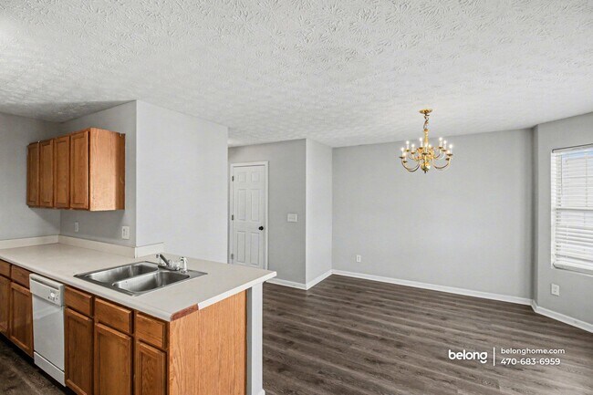 Foto del edificio - 5876 Strathmoor Manor Cir