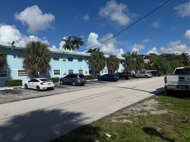 Foto del edificio - 241 SE 10th Ave