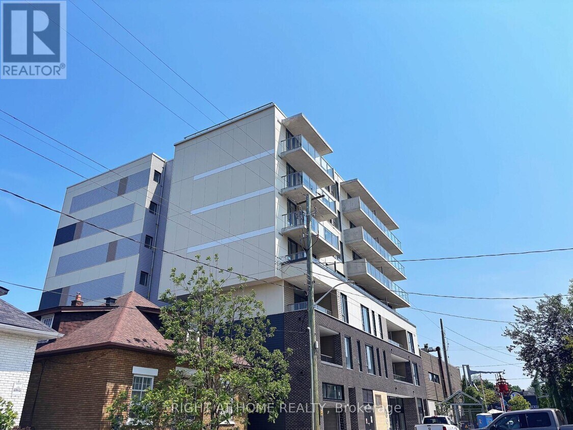 Photo principale - 399-399 Winston Ave
