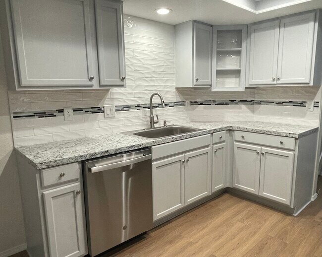 Cocina - 201 N 80th Ave
