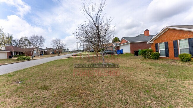 Foto del edificio - 8031 Garrett Pines Dr