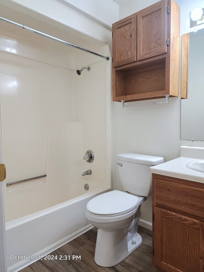 Baño 2 - Regency Park North