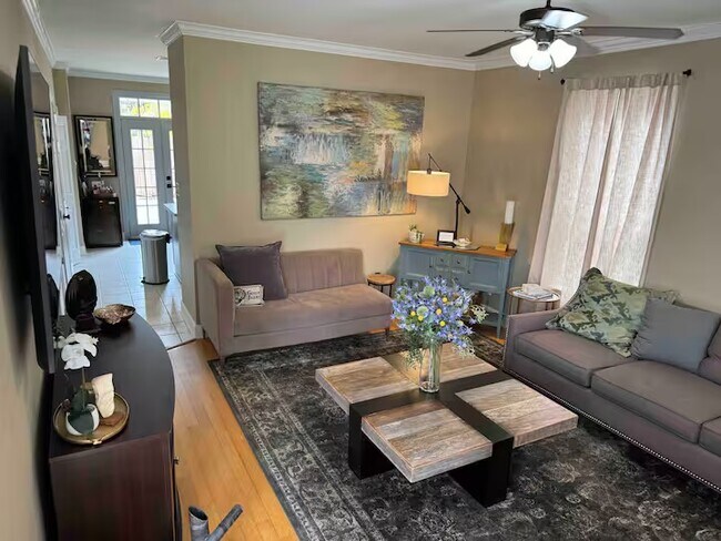 Foto del edificio - 2210 Christian St