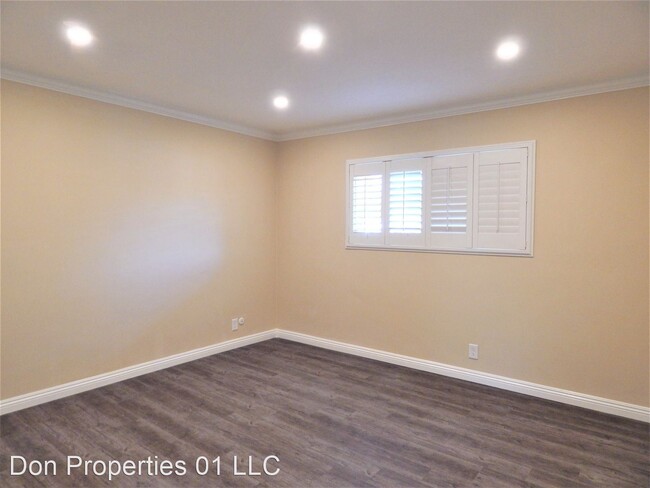 Building Photo - 1 br, 1 bath House - 35 S El Nido Ave. #7