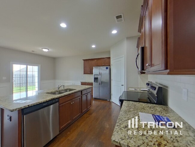 Foto del edificio - 312 New Spring Ln