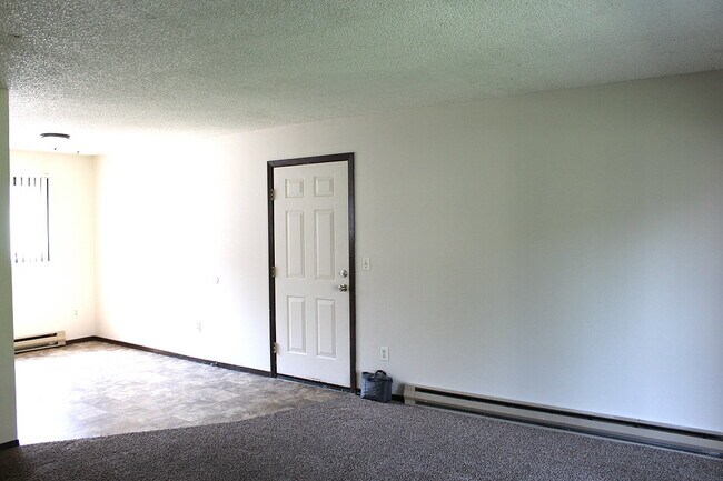 Building Photo - 2613 Davidson Dr
