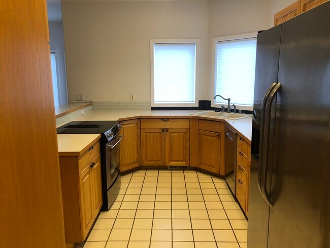 Foto del edificio - 320 NW Brandon Dr