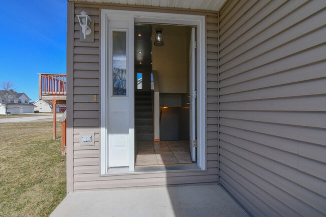 Building Photo - 235 Cavil Way