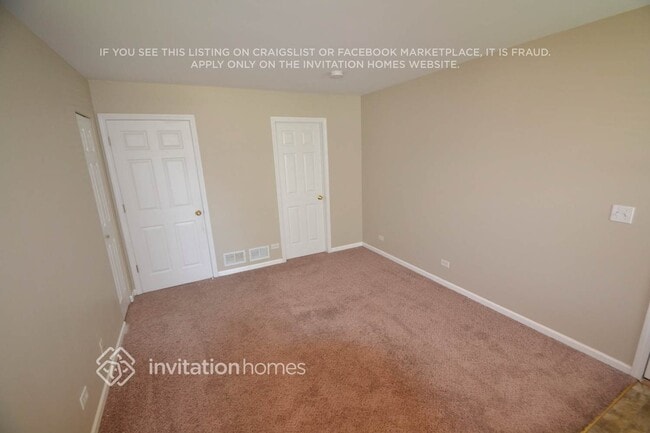 Building Photo - 180 E Big Horn Dr