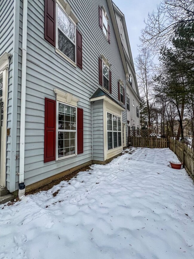 Foto del edificio - Townhome in Piney Orchard