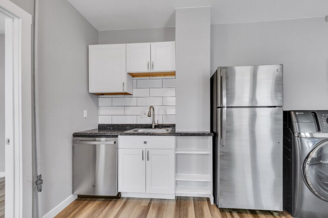 Foto del edificio - 1213-1219 12th St