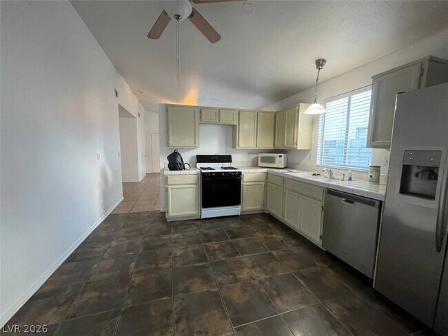 Foto del edificio - 3657 Lucky Horseshoe Ct