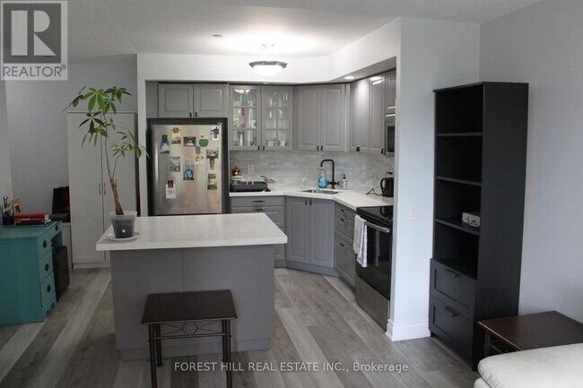 Building Photo - 5-15-215 Northtown Way