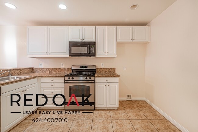 Building Photo - 500 The Terrace