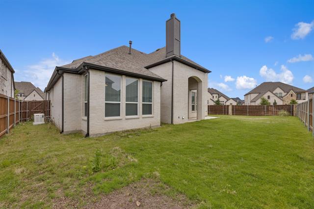 Building Photo - 545 Goose Lake Dr