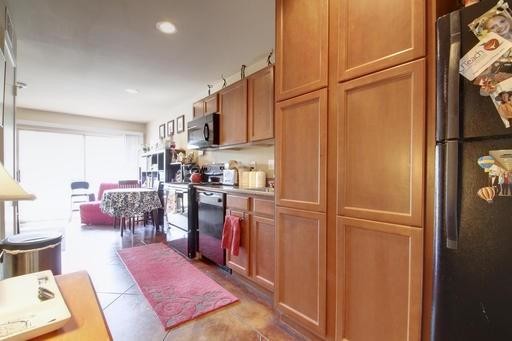 Building Photo - 301 W 38th St
