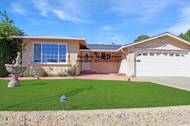 Building Photo - Beautifully updated, One Story Fremont Hom...
