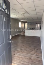 Building Photo - 200 E Watauga Ave