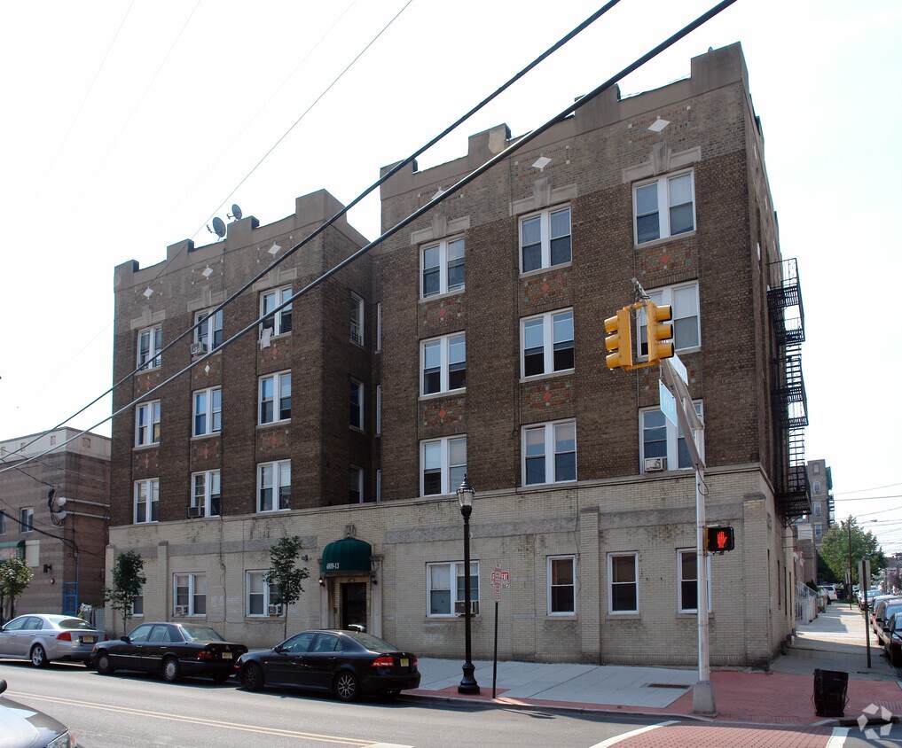 48094813 Broadway, Union City, NJ 07087 Apartments Union City, NJ