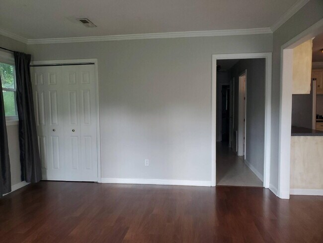 Foto del edificio - 2248 Norwood Dr NW