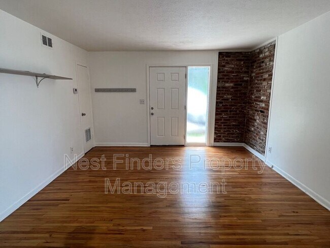 Foto del edificio - 1229 Willow Branch Ave