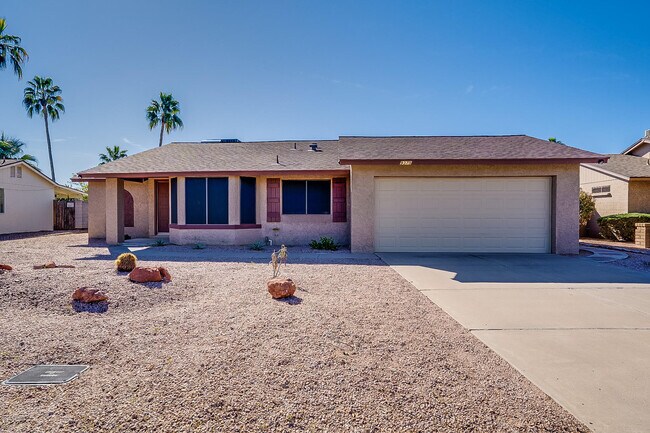 Building Photo - 9375 E Poinsettia Dr