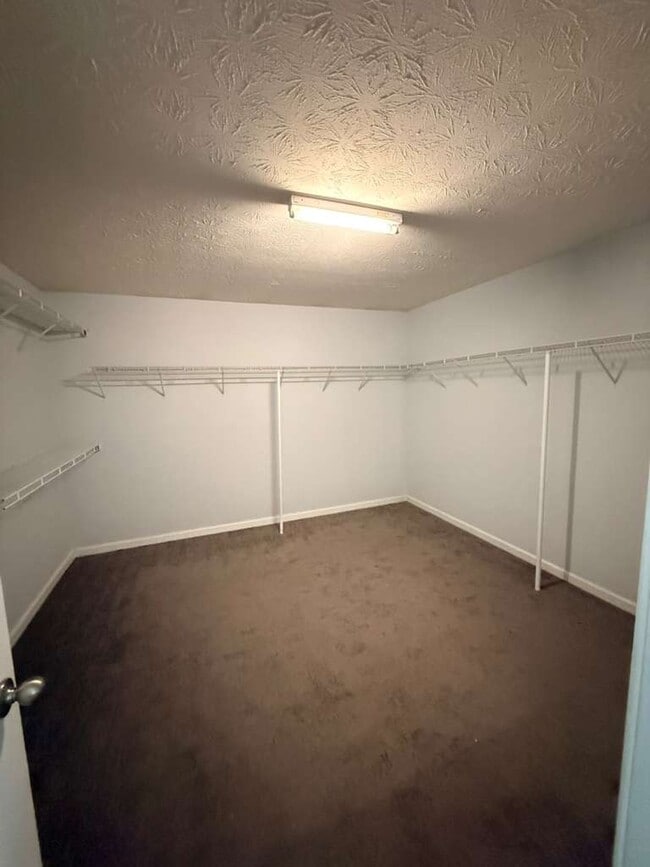 Building Photo - 2651 Farmstead Ct