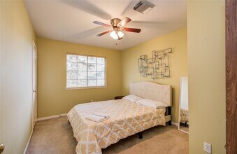 Building Photo - 3219 Leila Oaks Dr