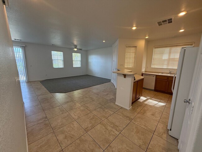 Building Photo - DESERT PINES GATED COMMUNITY!