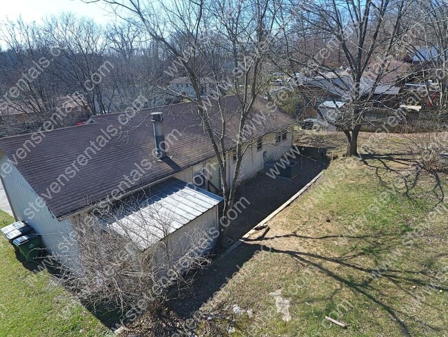 Building Photo - 3260 Niagara Dr