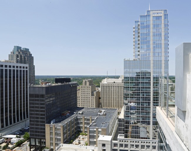 SkyHouse Raleigh Apartments Raleigh, NC