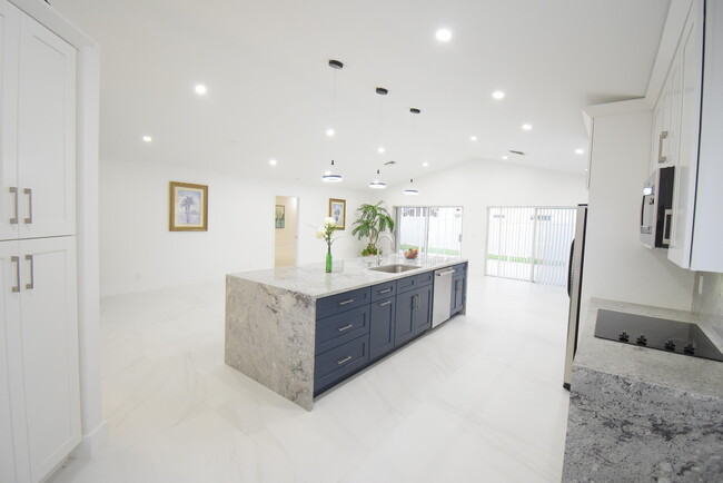 Foto del edificio - 11071 Baybreeze Way