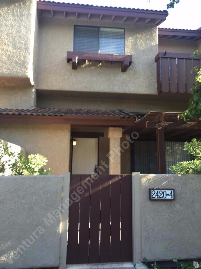 Foto del edificio - 2420 Chandler Ave