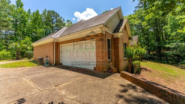 Building Photo - 68 Heartwood Dr