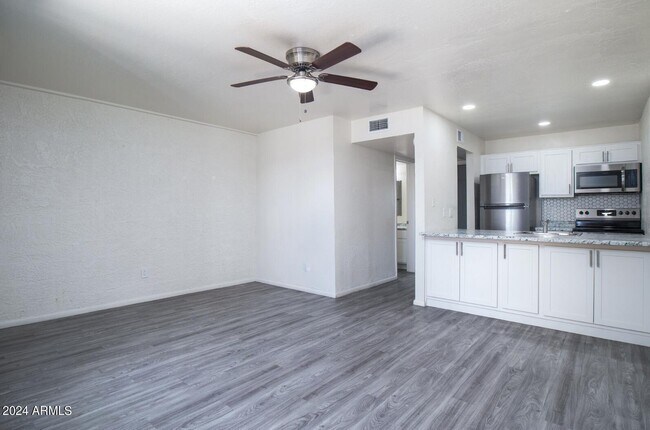 Foto del edificio - 4635 N 27th Ave