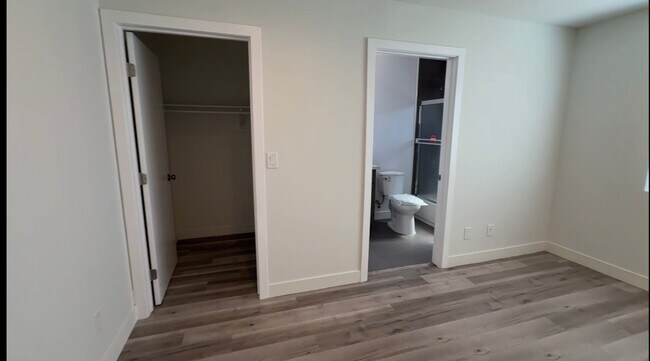 Foto del edificio - 2104 Hauser Blvd