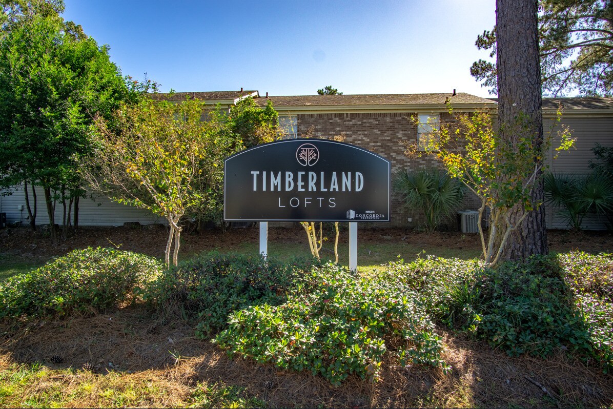 Timberland Lofts 10600 Abercorn St Savannah, GA
