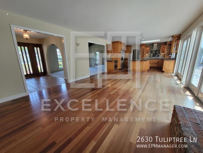 Foto del edificio - 2630 Tuliptree Ln