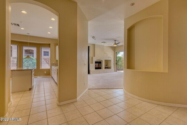 Foto del edificio - 5239 E Patrick Ln