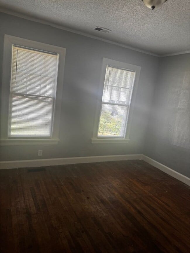Building Photo - 4 Bedroom Home in Bethel Grove