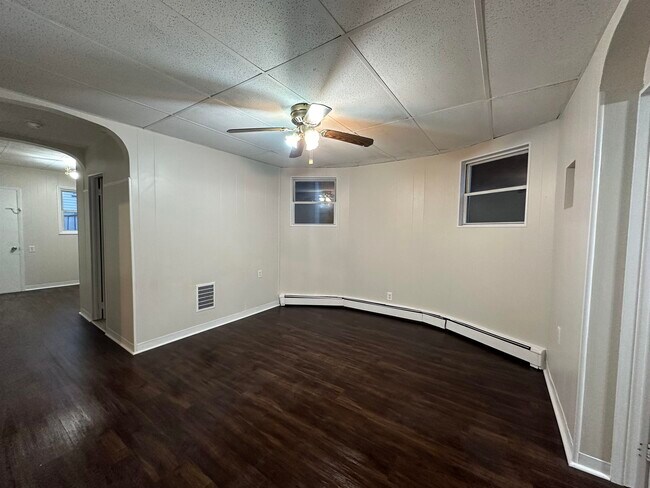 Foto del edificio - 52 Clarke Ave