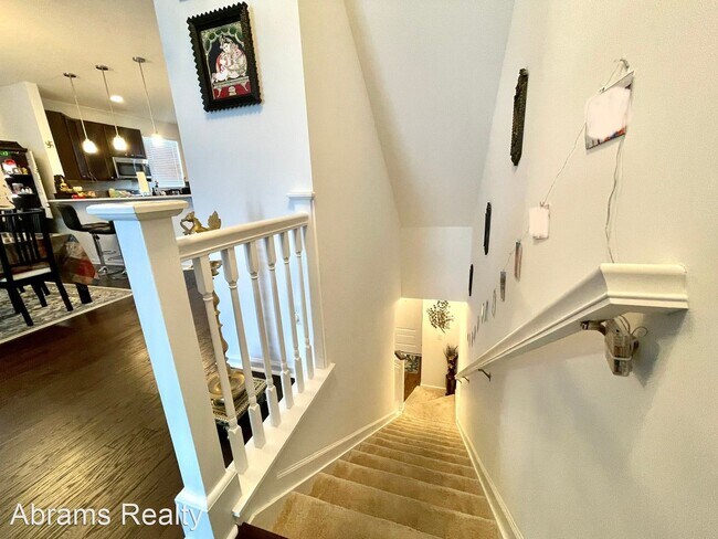 Foto del edificio - 3 br, 3.5 bath House - 4217 Clarendon Way