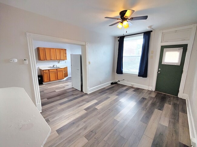 Foto del edificio - 2423 Wrights Wy