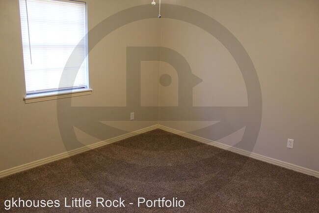 Building Photo - 1016 N J P Wright Loop Rd