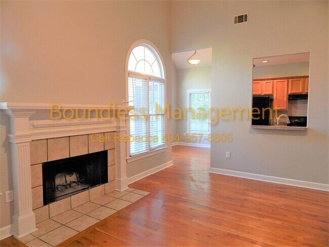 Foto del edificio - 2313 Manor Ave
