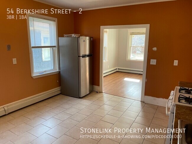 Building Photo - 54 Berkshire Street
