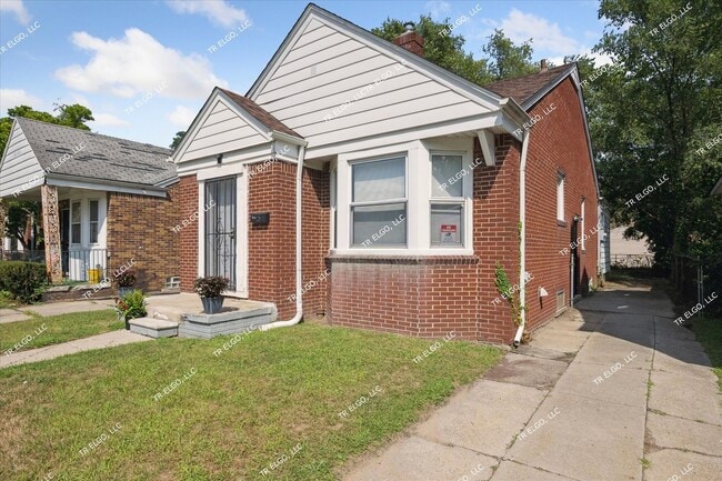 Foto del edificio - Charming 3-Bedroom Brick Ranch in highly d...