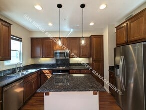 Building Photo - 10521 Zenor Ln